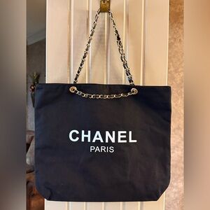 Large Black Canvas Chain & Leather Strap Tote Bag ~14x16x5 Gold Hardware NWOT.